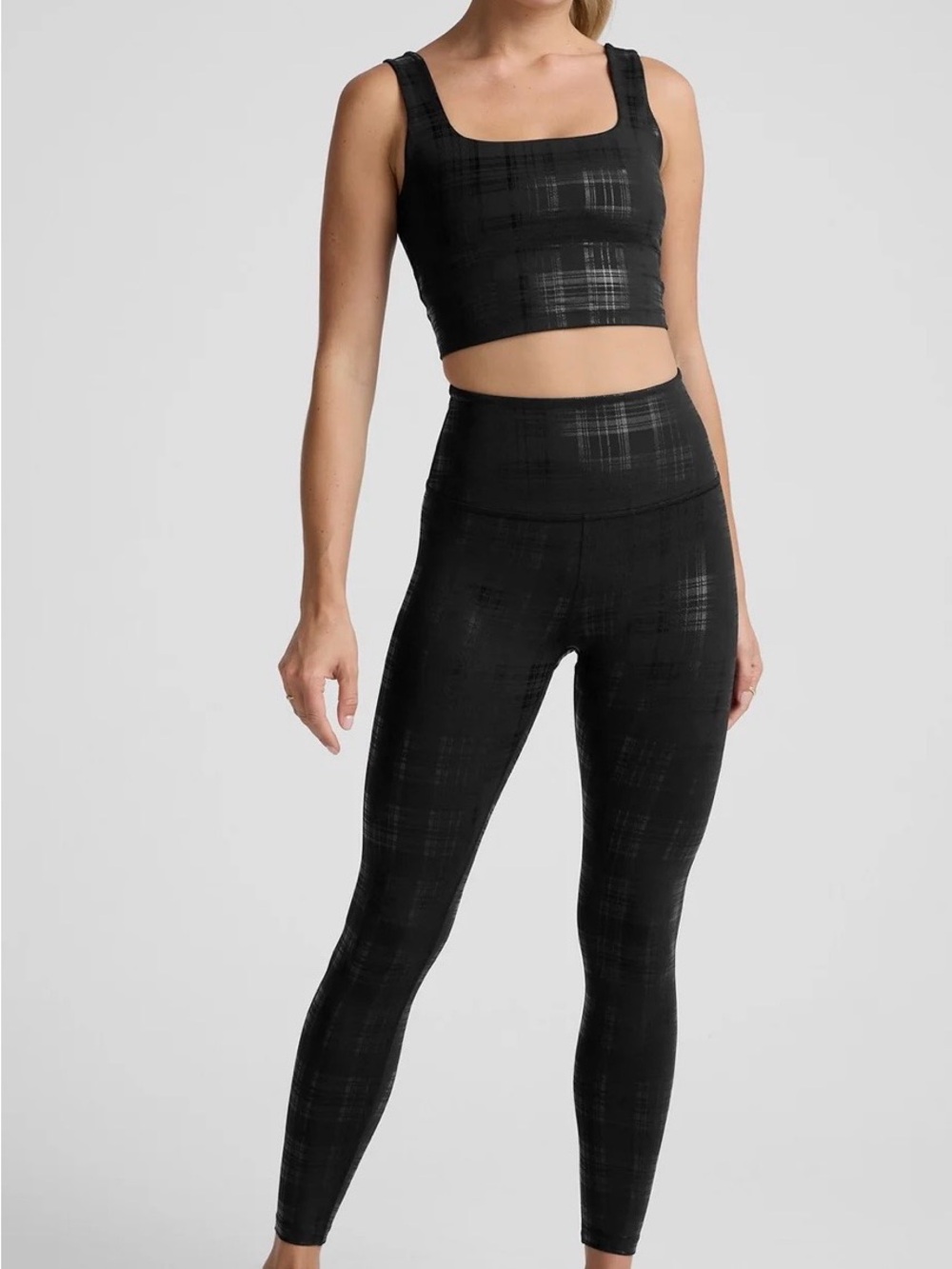 Beyond Yoga High Waisted Midi Plaid Foil Leggings in Black 24" Inseam | Size S